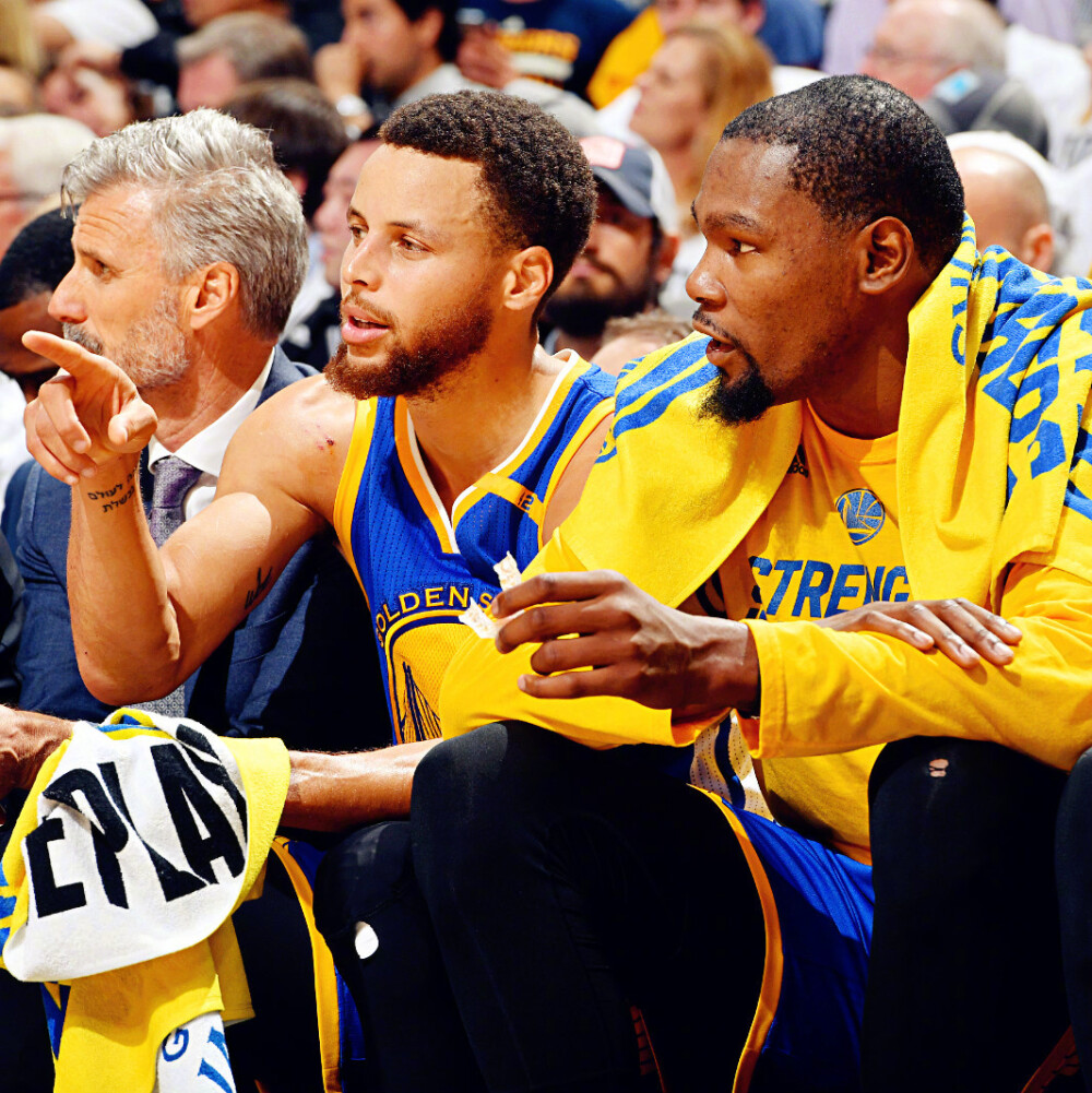 618万人次“涌入”球场，中超球市迈进“最好的时代”（618万人次入场观赛，中超球市步入黄金时代）