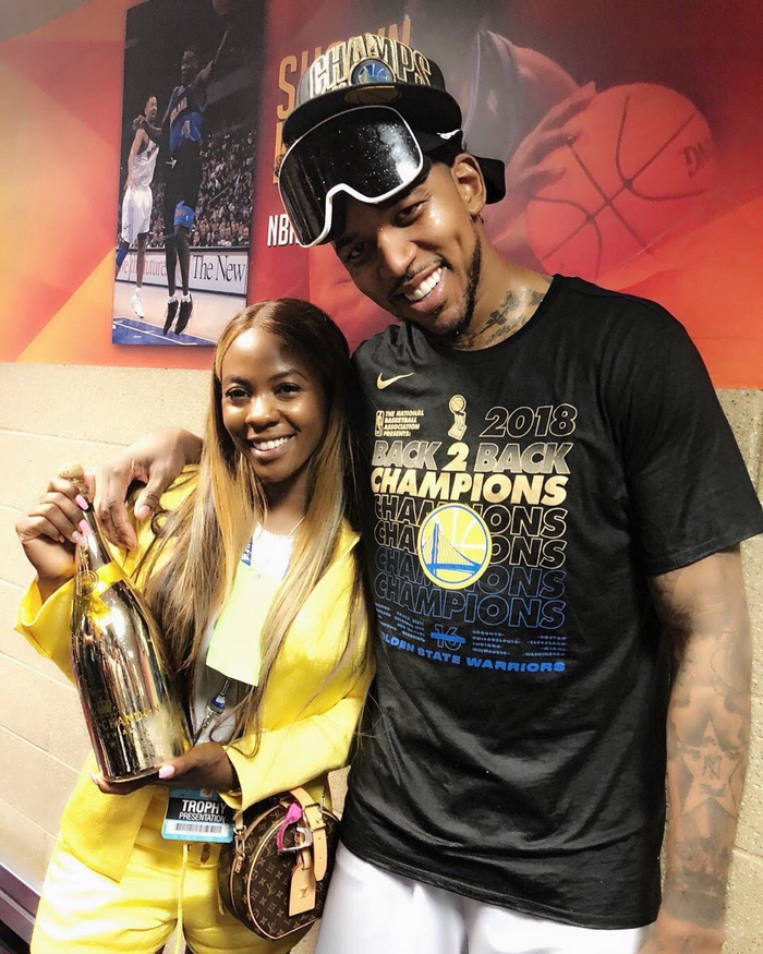 阿利松：遗憾萨拉赫的情况，但我相信他和俱乐部的关系能修复（阿利松：为萨拉赫处境惋惜，但坚信他与俱乐部可重归于好）