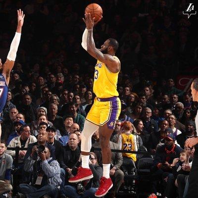 布里兰联主场迎战江原FC，双方均实力强劲，预计战成1：1或2：1。（布里兰联主场迎江原FC，强强对决看好1：1或2：1）