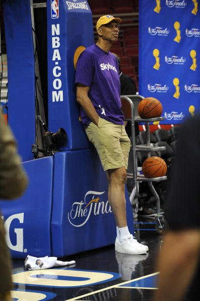 篮球CBA球队赛后总结训练成果（CBA篮球队赛后复盘与训练收获）